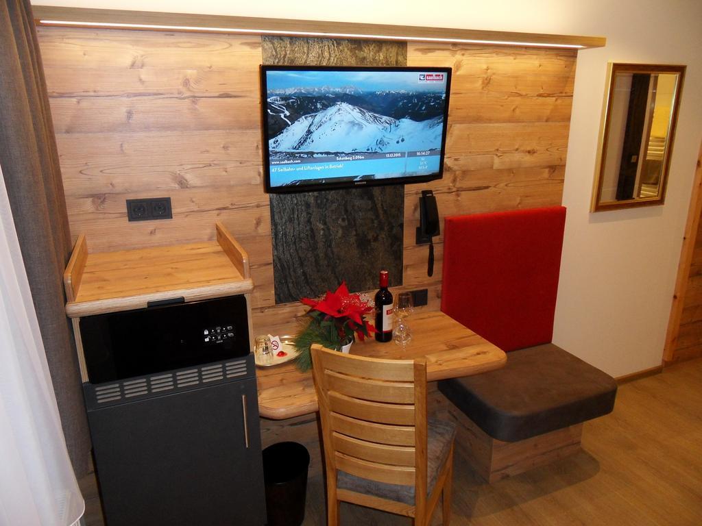 Hotel Garni Siegmundshof - Inclusive Joker Card Im Sommer Saalbach-Hinterglemm Exterior foto